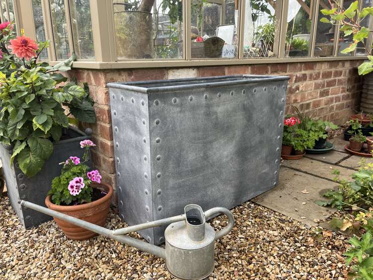 New planter  water butt  restaurant  patio divider - Image 6