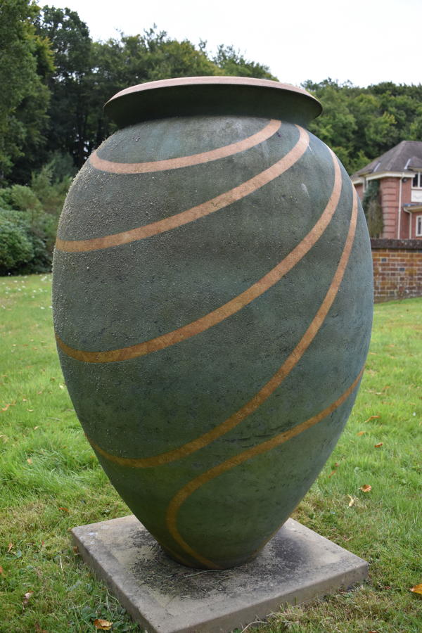 Philip Simmonds Sculptural Ceramics