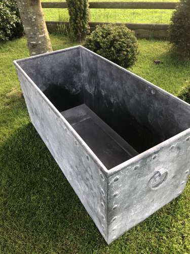 Galvanised riveted trough - Galvanised Cattle Trough - 120 cm. 360 litres
