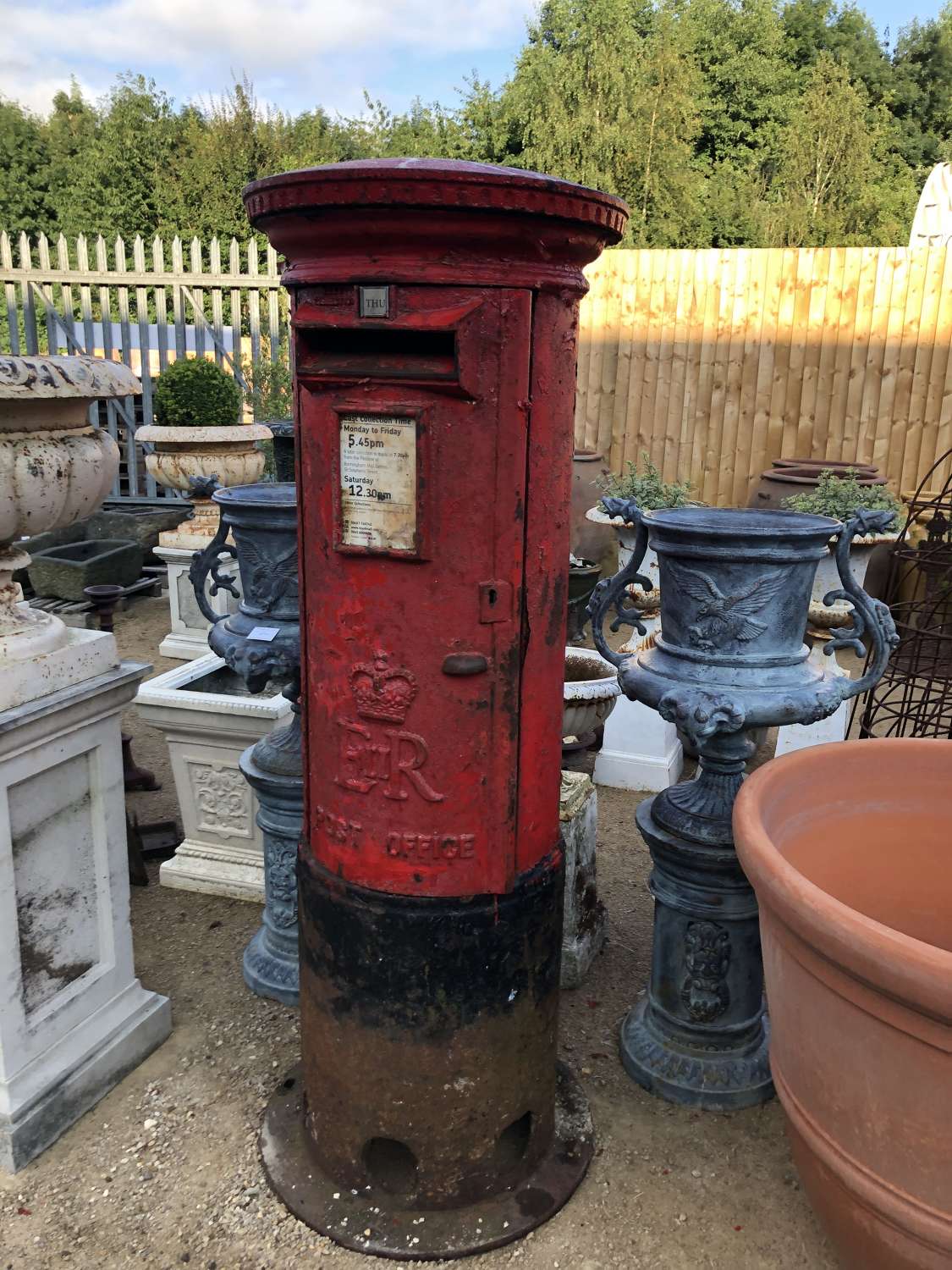 Royal Mail E.R Pillar Box