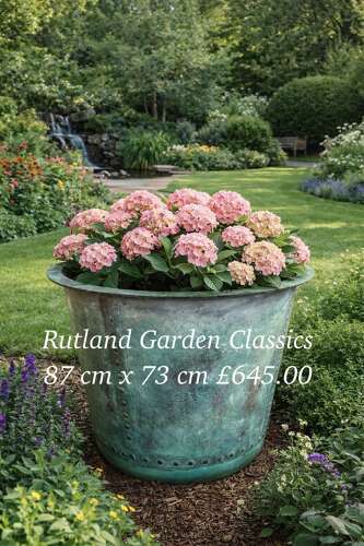 Large Copper Effect Iron planter - Verdi Green Riveted Planter