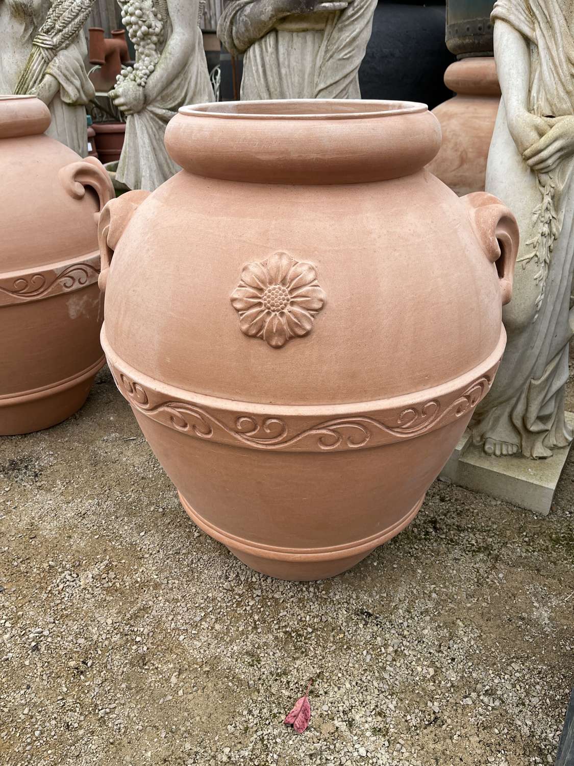 Tuscan Terracotta jar - Terracotta olive pots