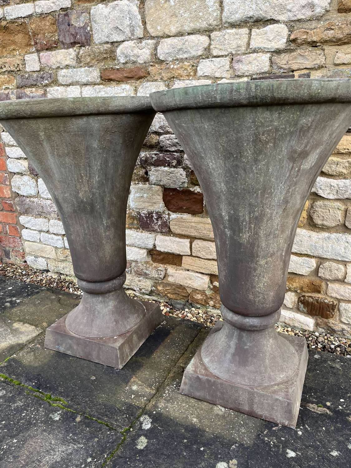 Pair of cast iron vases - cast iron urns 90 cm tall