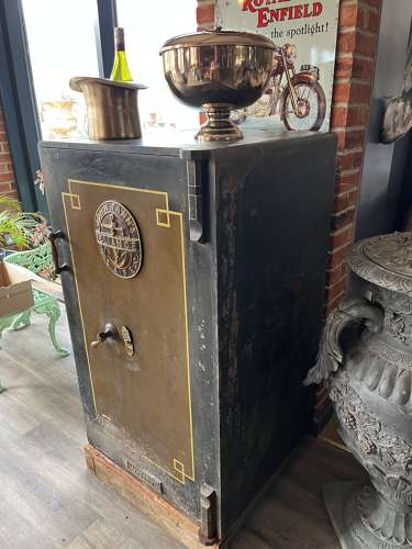John Tanns Reliance Safe - Large Safe 122 cm tall