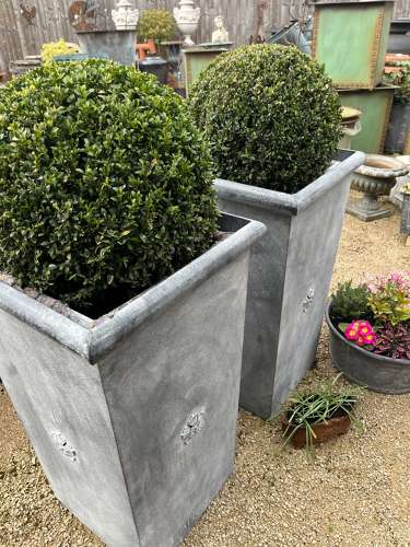 Tall Tapered Galvanised Planter 90 cm - Zinc planters
