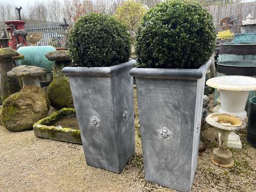 Tapered Galvanised Planter 85 cm - Zinc planters