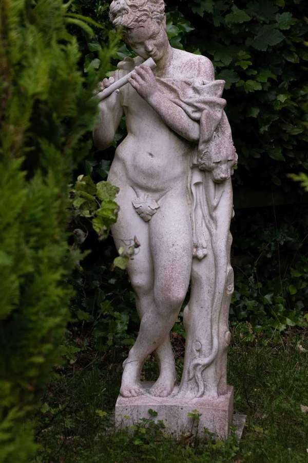 Haddonstone "Piper Boy"