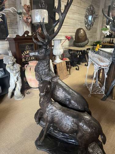 Stag & Doe bronze statue - Garden Deer