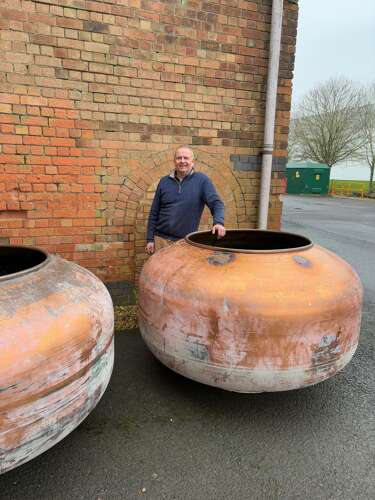 EX LARGE COPPER PLANTER - LARGE COPPER POT