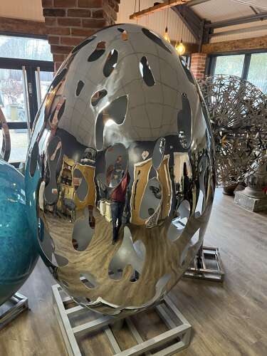 Stainless steel sculpture - garden sculpture - statue in stainless steel