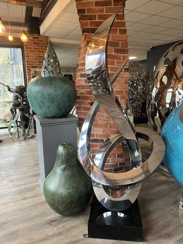 Stainless steel sculpture - garden art