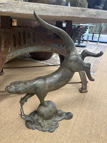 Bronze otter - Green effect