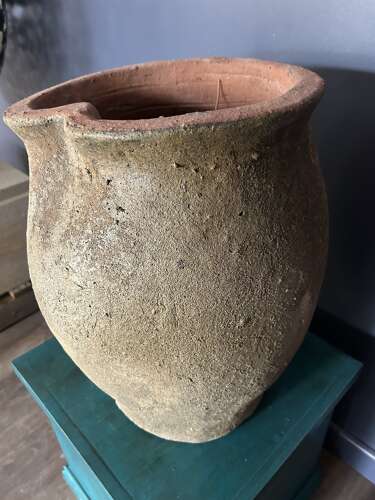 Terracotta pots / Indented Olive Jar