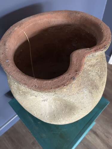 Terracotta pots / Indented Olive Jar