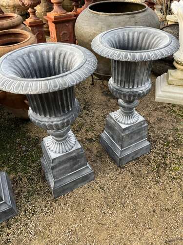 Pair of Campagna urns & plinths 104 cm - cast iron urns