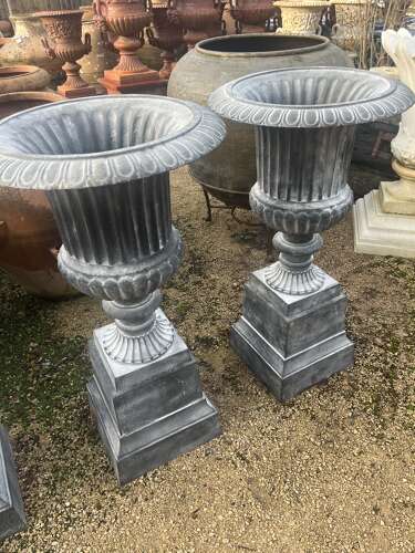 Pair of Campagna urns & plinths 104 cm - cast iron urns