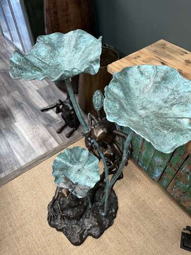 Bronze water feature - bronze sculpture of frogs and waterlillys