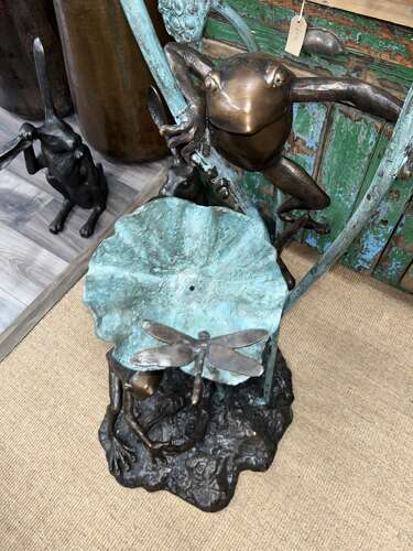Bronze water feature - bronze sculpture of frogs and waterlillys