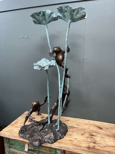 Bronze water feature - bronze sculpture of frogs and waterlillys