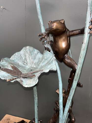 Bronze water feature - bronze sculpture of frogs and waterlillys