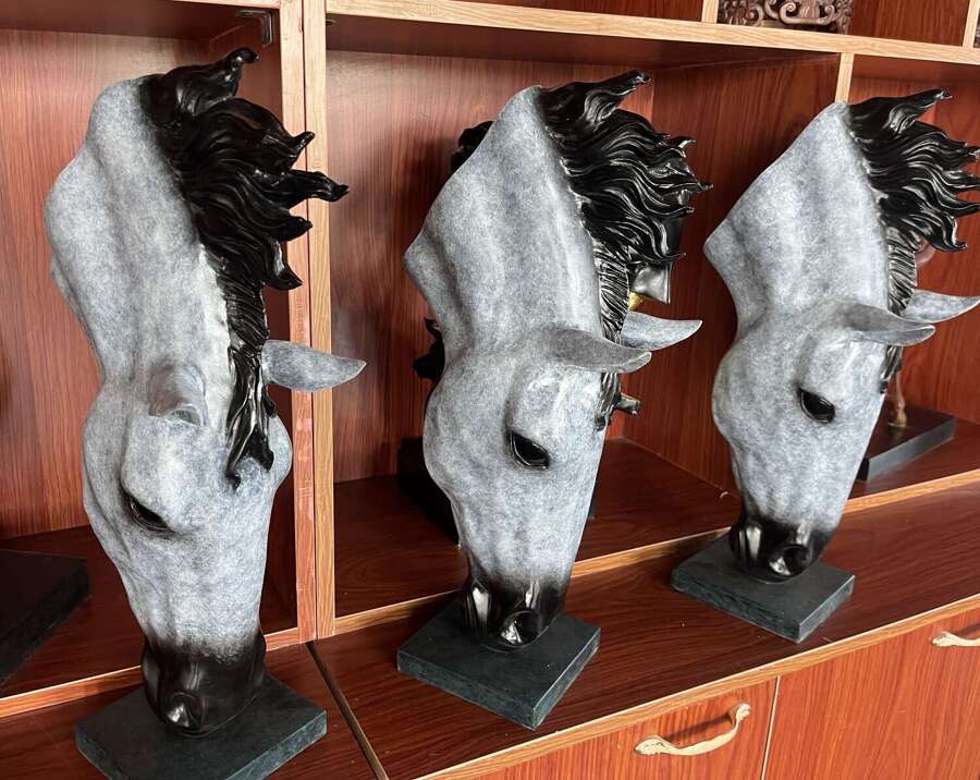 Bronze horse head - bronze horse sculpture