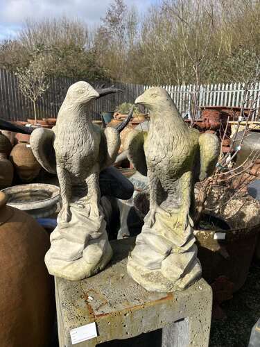 Pair of stone eagles 60 cm