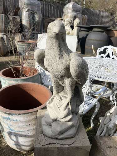 Pair of stone eagles 60 cm