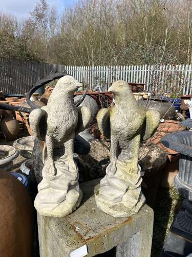 Pair of stone eagles 60 cm