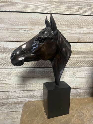 Bronze horse sculpture - bronze horse bust on stone