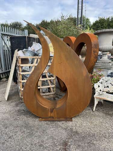Corten steel sculpture - rusty metal garden sculpture