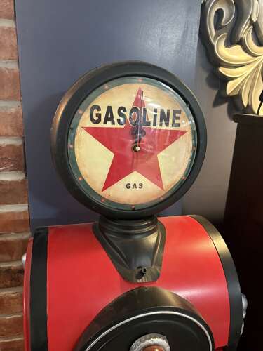 Reproduction petrol pump