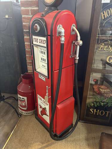 Reproduction petrol pump
