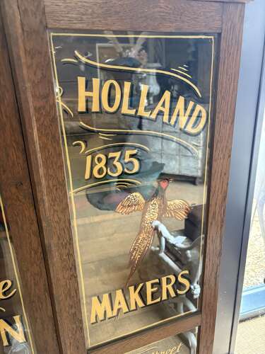 Holland and Holland style gun cabinet